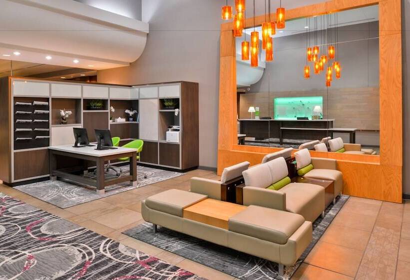 فندق Holiday Inn Kansas City Airport, An Ihg