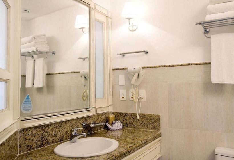 בית מלון כפרי Il Campanario Villaggio Resort