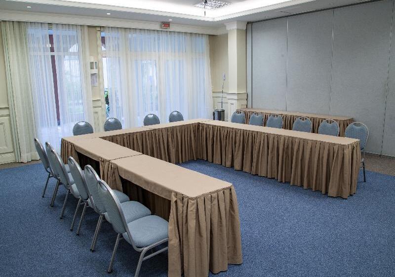 בית מלון כפרי Il Campanario Villaggio Resort