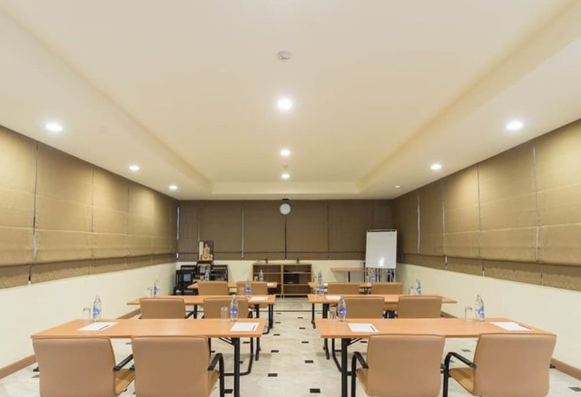 Imm Hotel Thaphae Chiang Mai