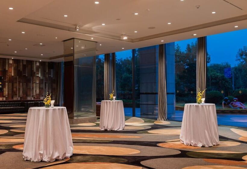 호텔 Intercontinental Shanghai Expo, An Ihg