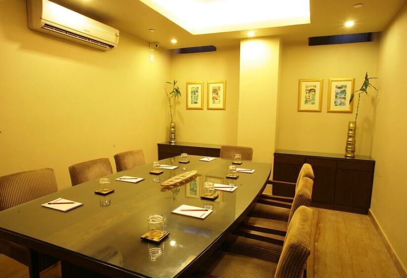 호텔 ​Justa Gurgaon