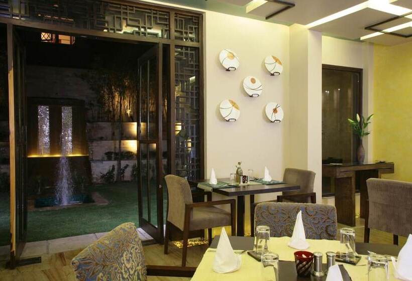 호텔 ​Justa Gurgaon