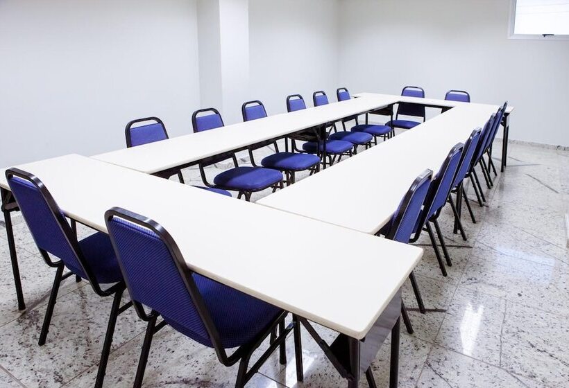 בית מלון כפרי Jva Fenix