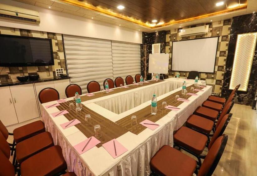 هتل Jyoti Dwelling