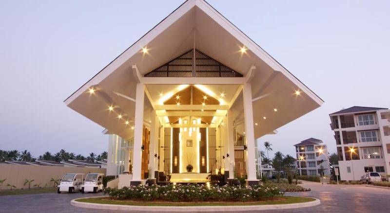 Kantary Beach Hotel Villas & Suites