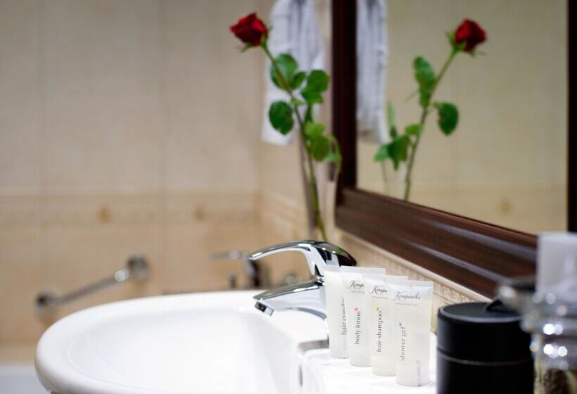 Kempinski Hotel & Residences Palm Jumeirah