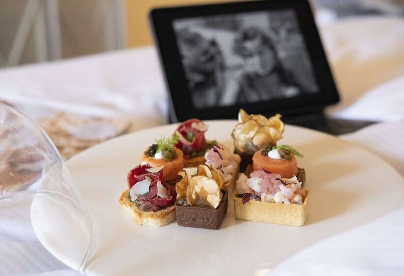 Kempinski Hotel & Residences Palm Jumeirah