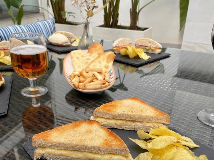 ホテル La Boutique Puerta Osario