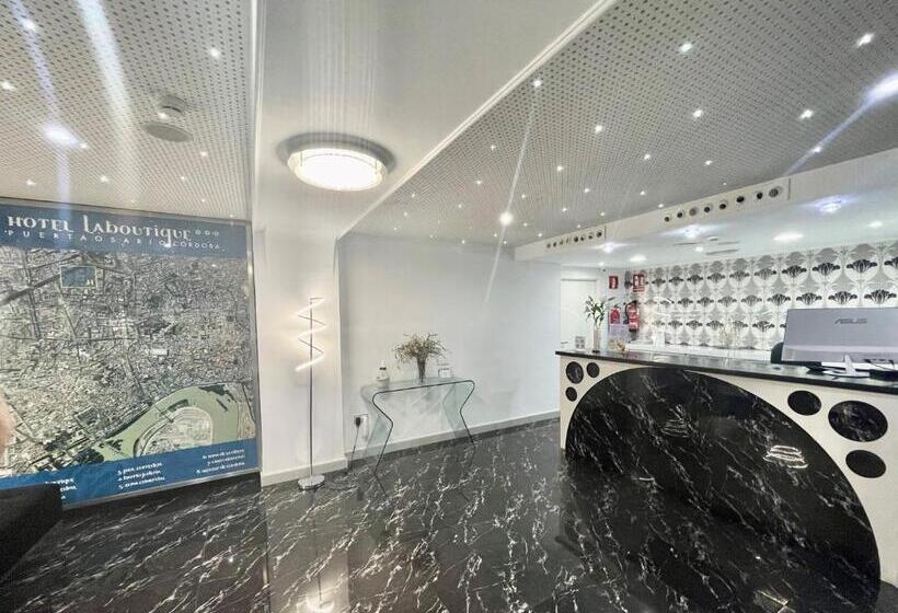 ホテル La Boutique Puerta Osario