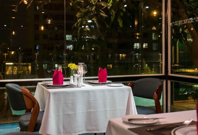 هتل La Casa Hanoi