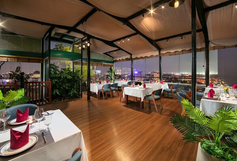 هتل La Casa Hanoi