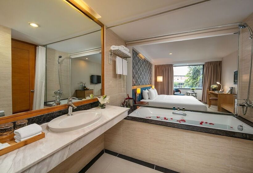 هتل La Casa Hanoi