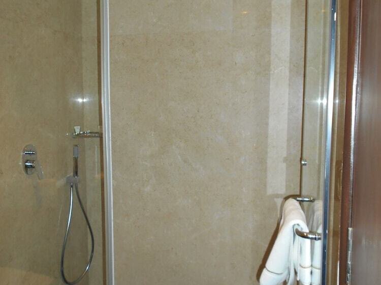 호텔 La Marvella, Bengaluru