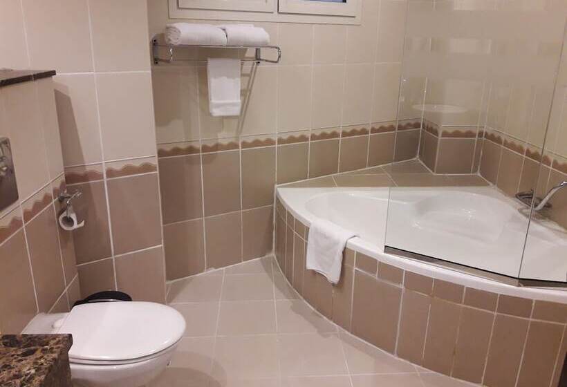 هتل Landmark Riqqa