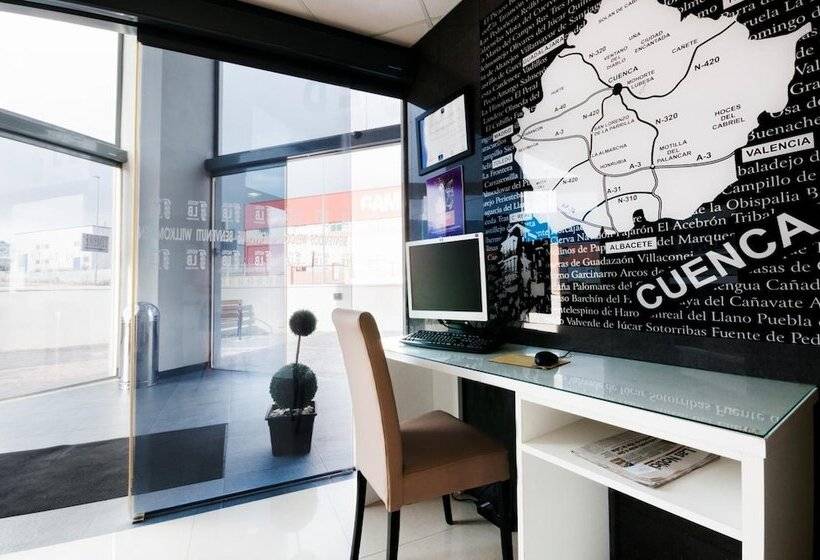 هتل Lb Villa De Cuenca