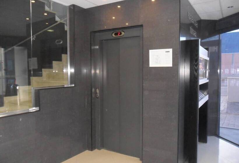 هتل Lb Villa De Cuenca