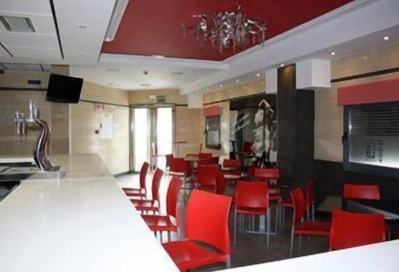 هتل Lb Villa De Cuenca