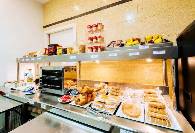 هتل Lb Villa De Cuenca