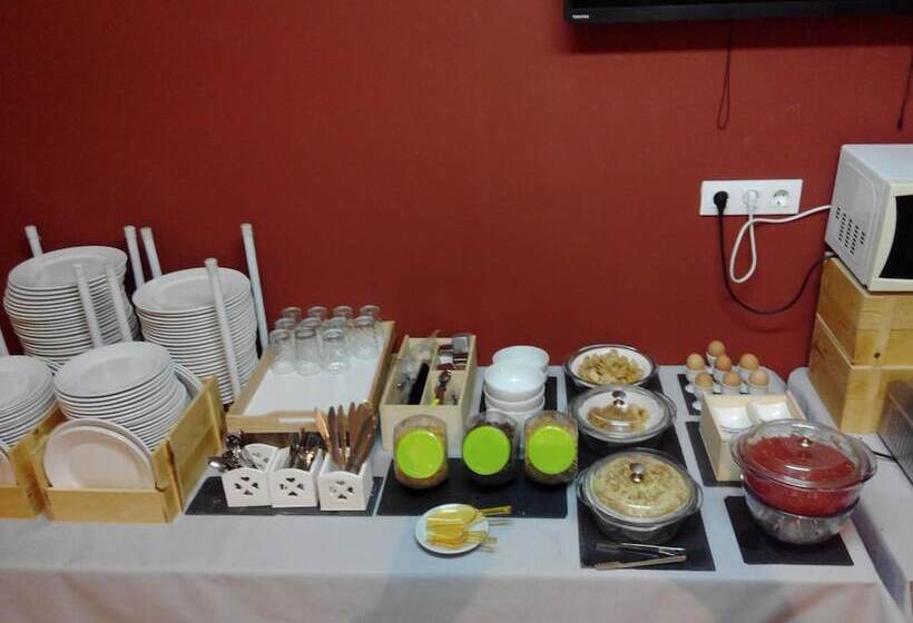 هتل Lb Villa De Cuenca