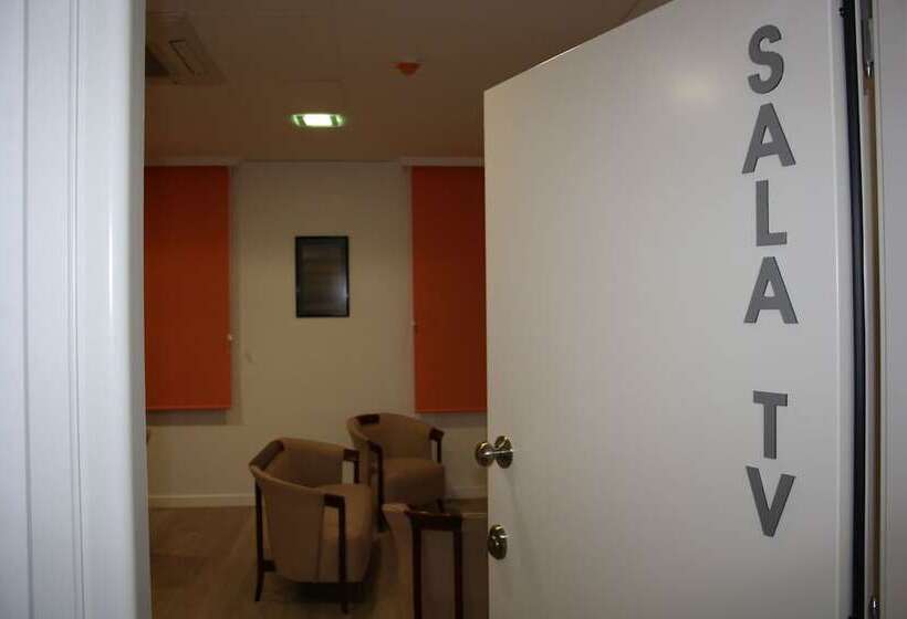 هتل Lb Villa De Cuenca