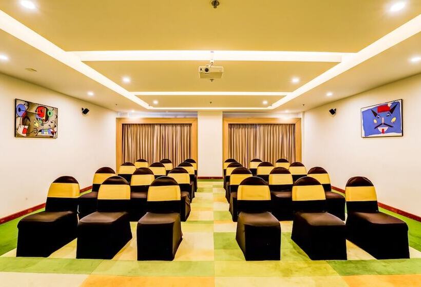 Lemon Tree Hotel Electronics City