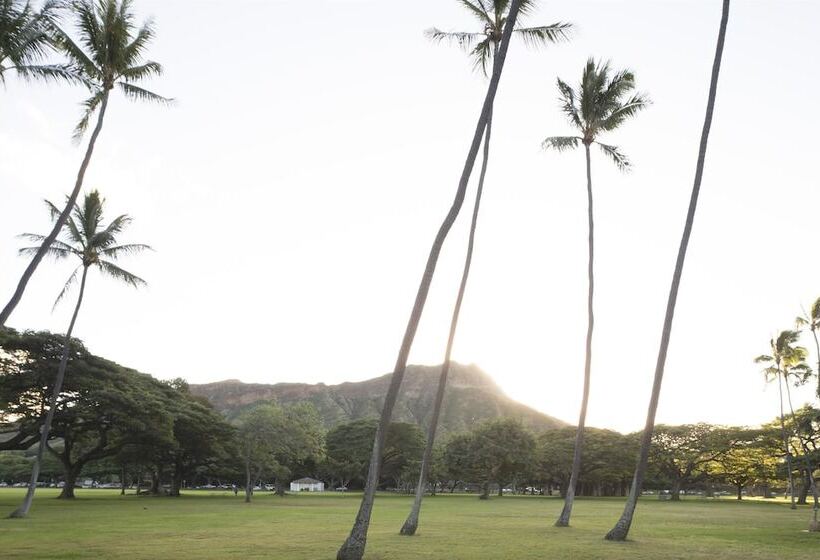 Отель Lotus Honolulu At Diamond Head