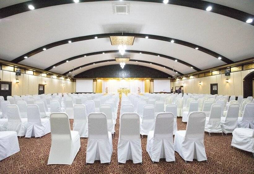 Отель Luckswan Resort Chiang Rai Sha Extra Plus