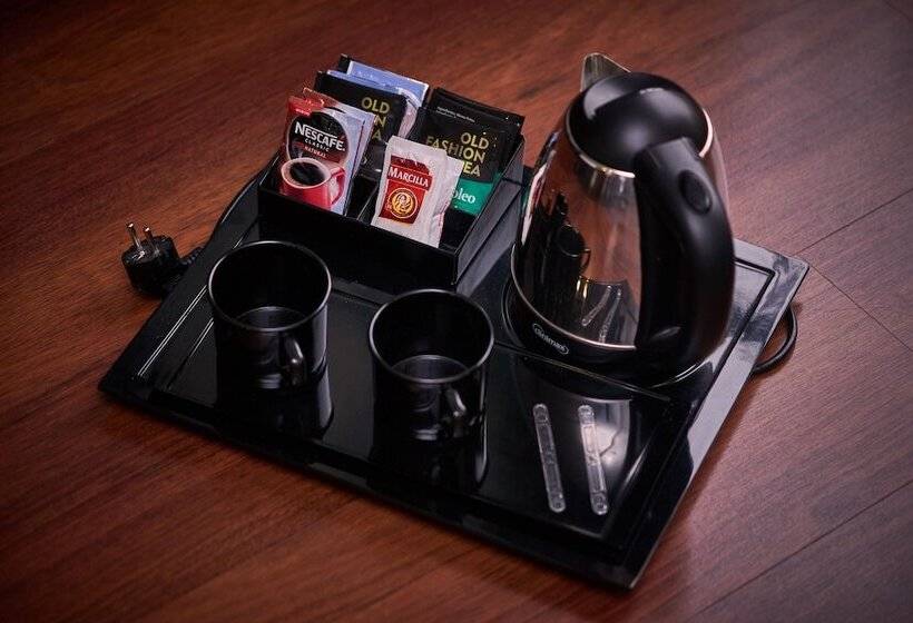 هتل Monjas Del Carmen