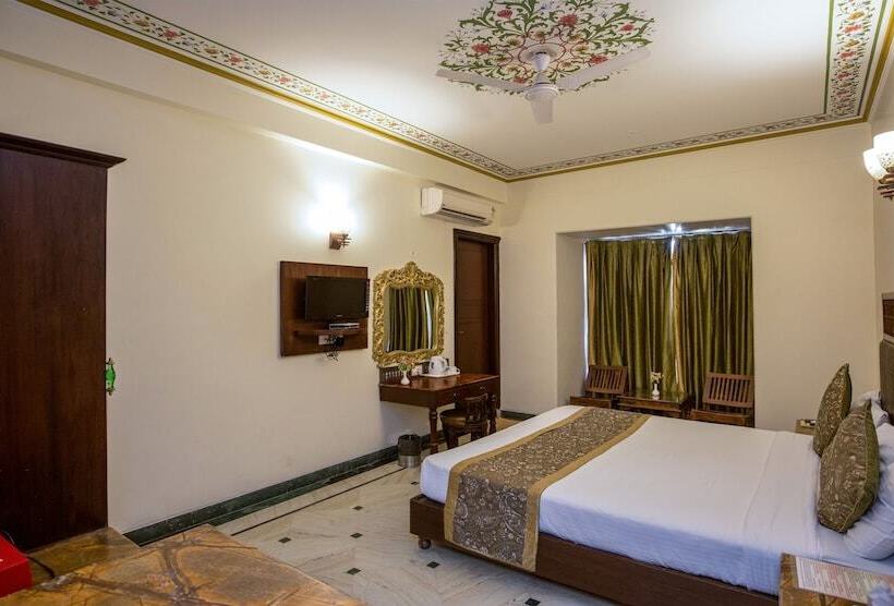 فندق Nahargarh Haveli