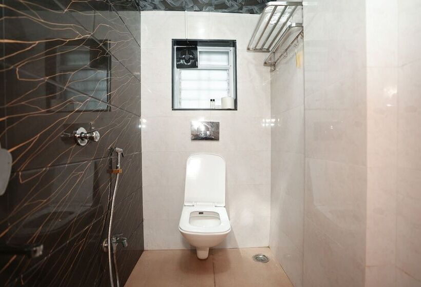 Отель Neelkiran