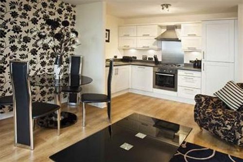 هتل Oakhill Apartments Edinburgh
