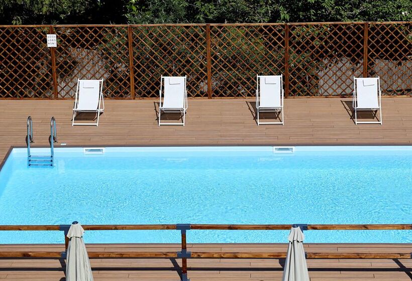 בית מלון כפרי Occidental Aurelia