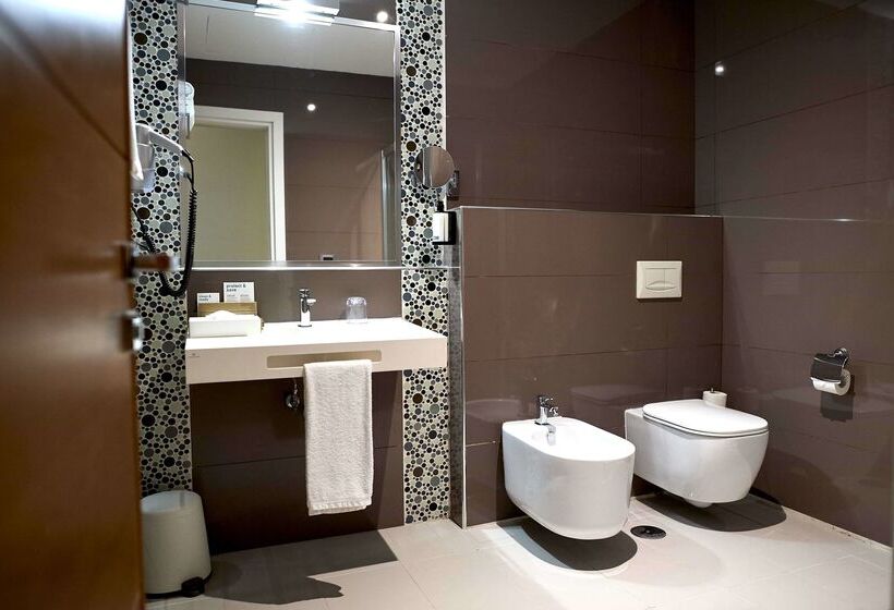 هتل Occidental Aurelia