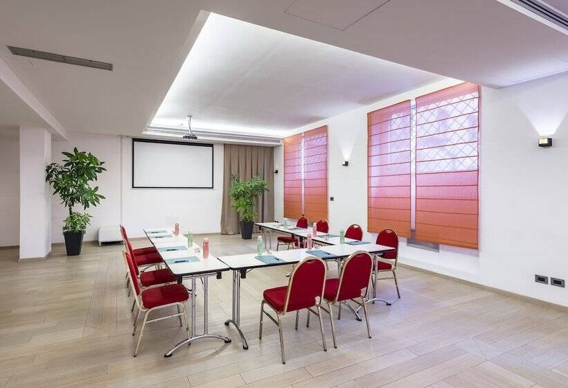 בית מלון כפרי Occidental Aurelia