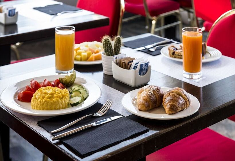 هتل Occidental Aurelia