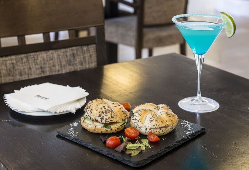 בית מלון כפרי Occidental Aurelia