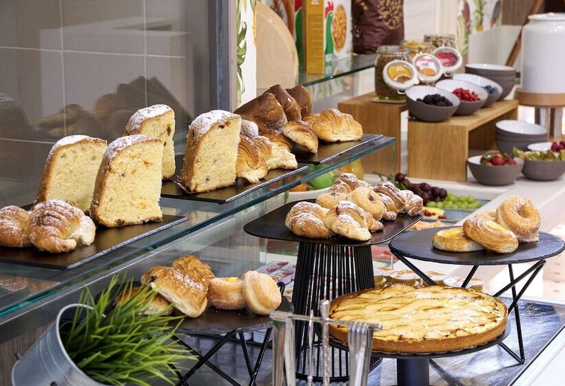 هتل Occidental Aurelia