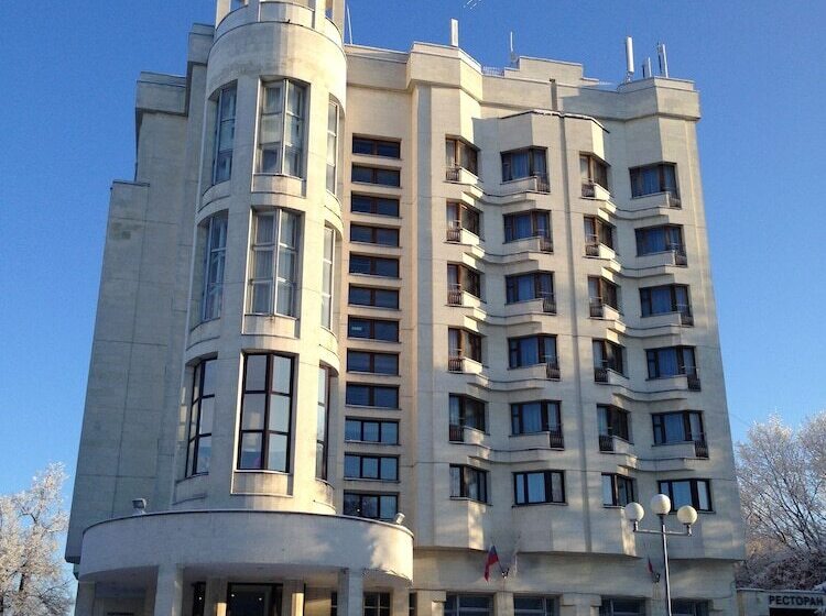 בית מלון כפרי Oktyabrskaya