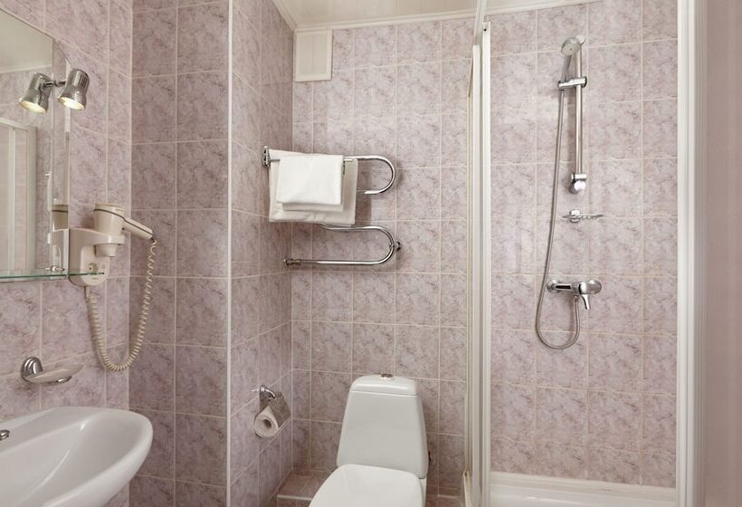 בית מלון כפרי Oktyabrskaya