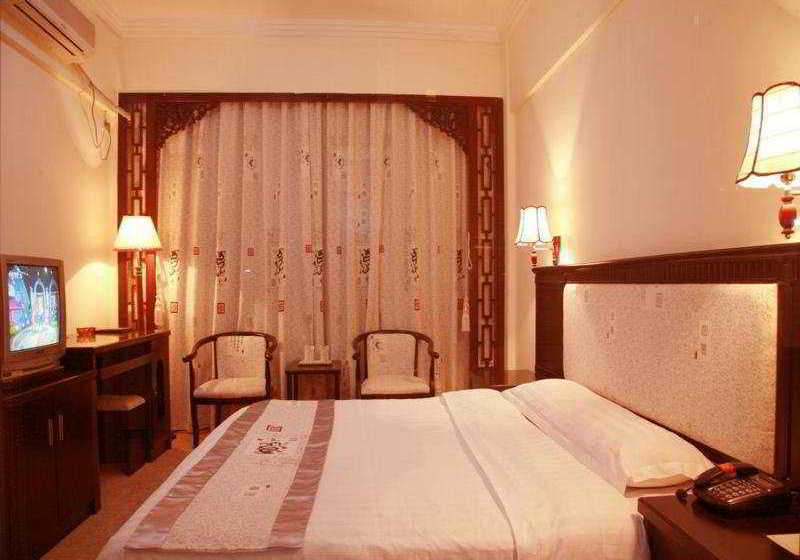 Отель Overseas Chinese Mansion