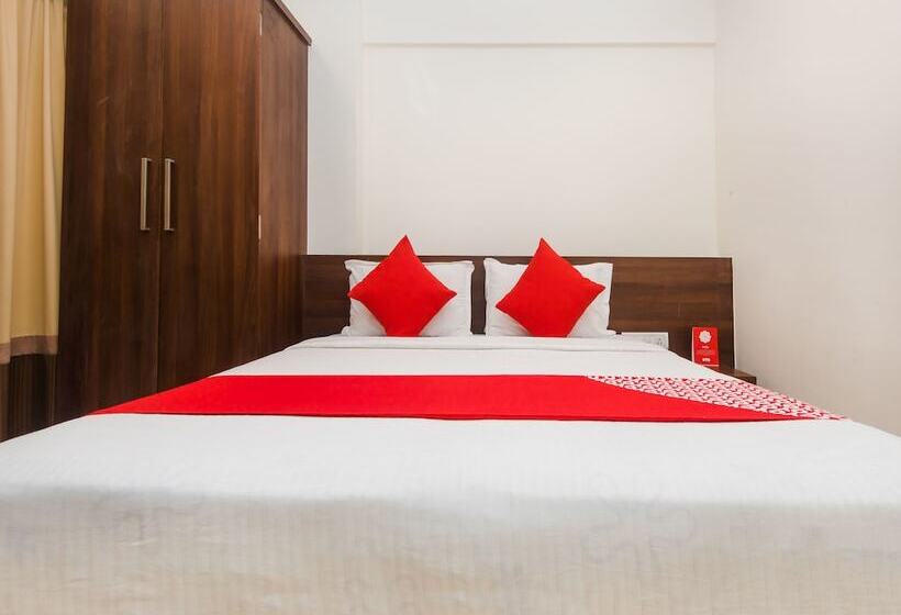 בית מלון כפרי OYO Flagship 22685 Imperial