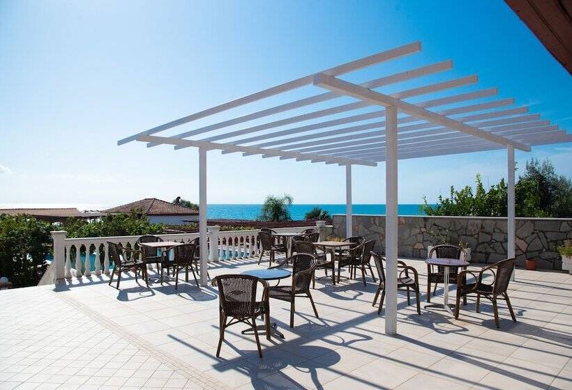 בית מלון כפרי Poseidon Beach