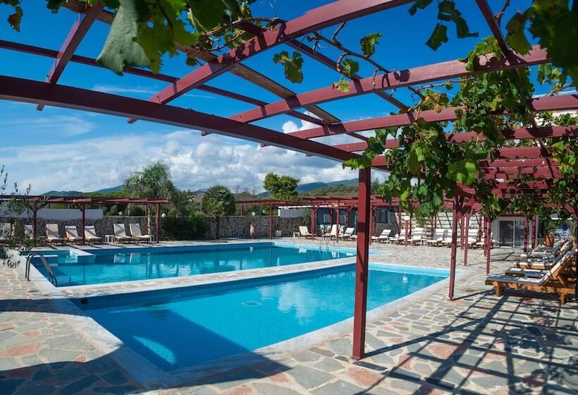 בית מלון כפרי Poseidon Beach