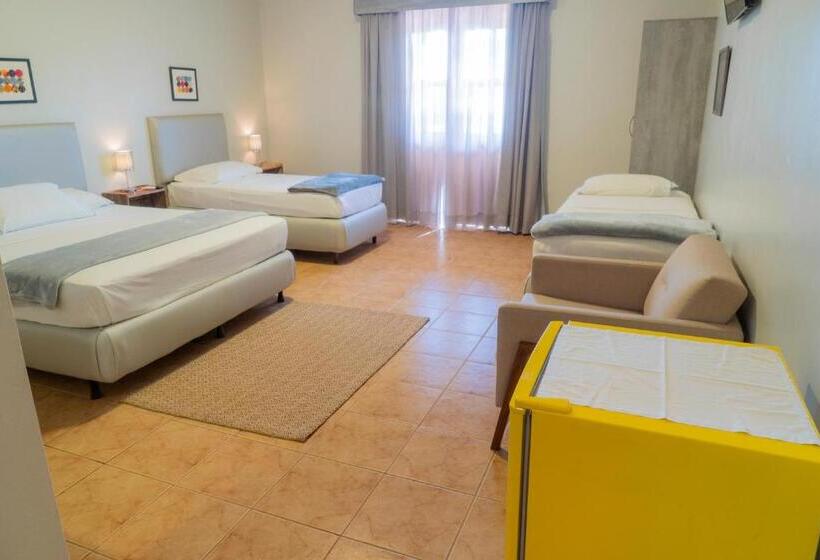 فندق Pousada Girassol