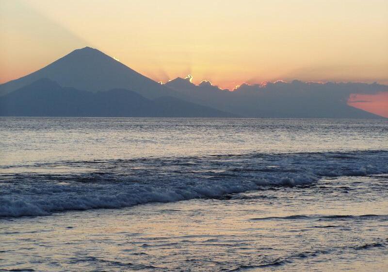 ホテル Puri Saron  Senggigi