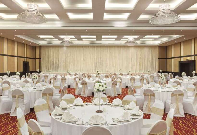 Ramada Hotel & Suites By Wyndham Ajman