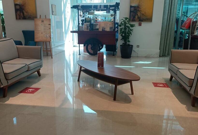 هتل Ramada By Wyndham Downtown Dubai
