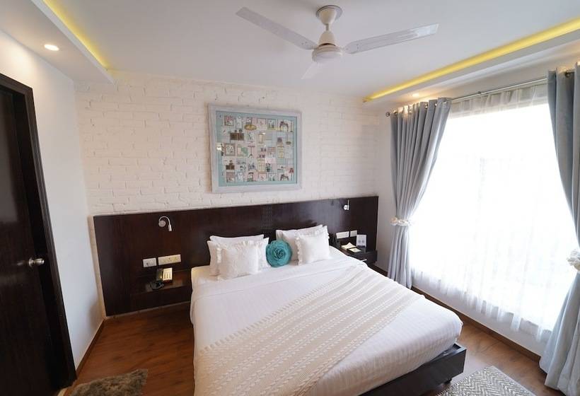 Rockland Hotel, C.r Park