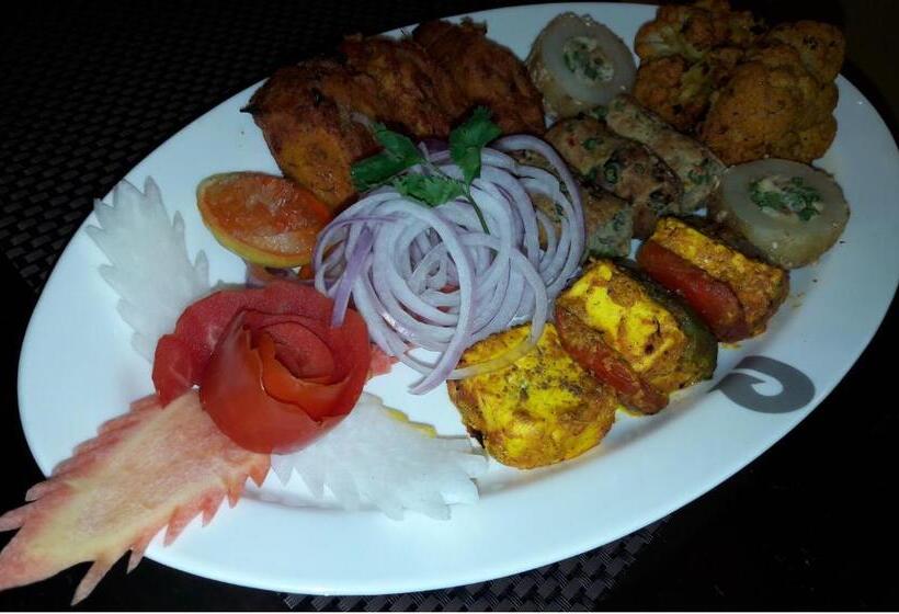 Rockland Hotel, C.r Park